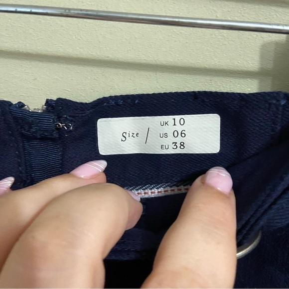 ANTHROPOLOGIE SZ 6 Pilcro Mina Navy A Line Skirt Utility Cargo Pockets Buckle - Picture 7 of 9